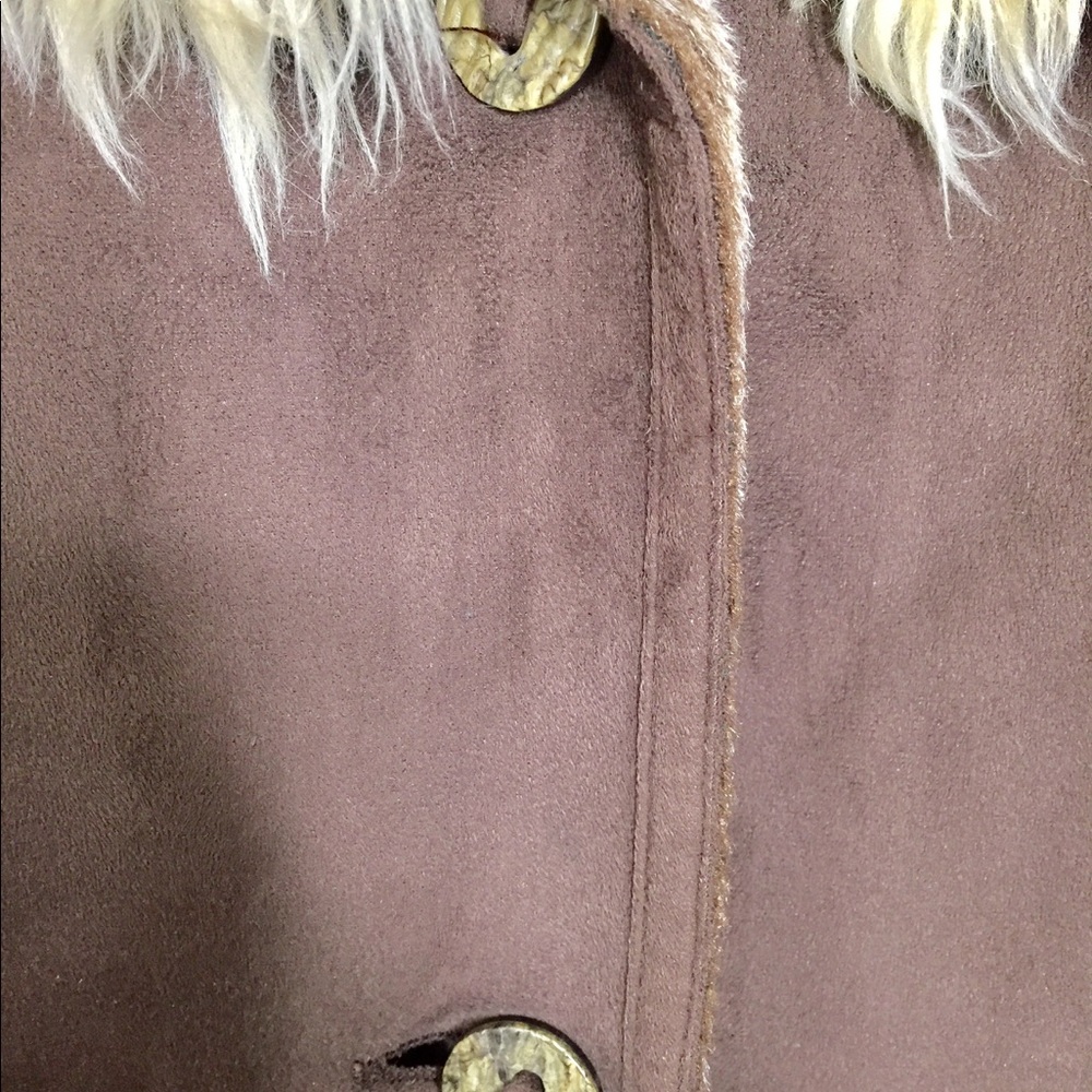 Dressban | Wool Jacket with Faux Fur Collar - Picture 7 of 7